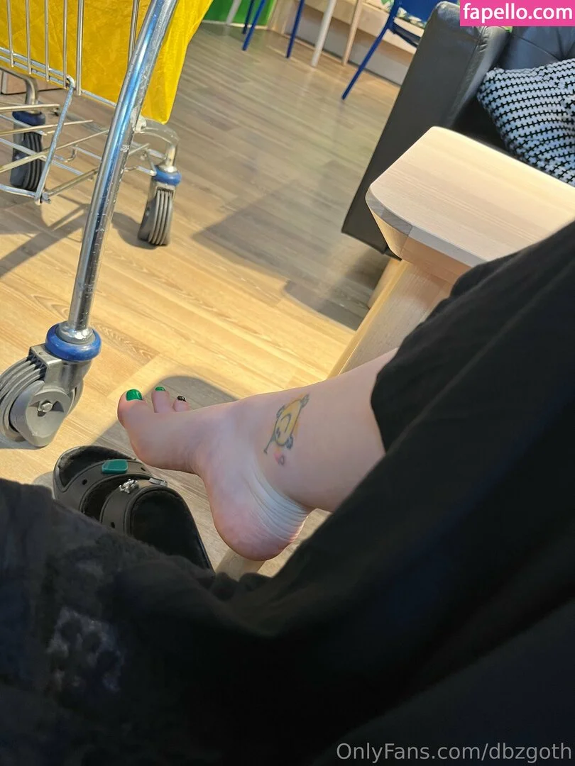 dbzgoth Onlyfans Photo Gallery 