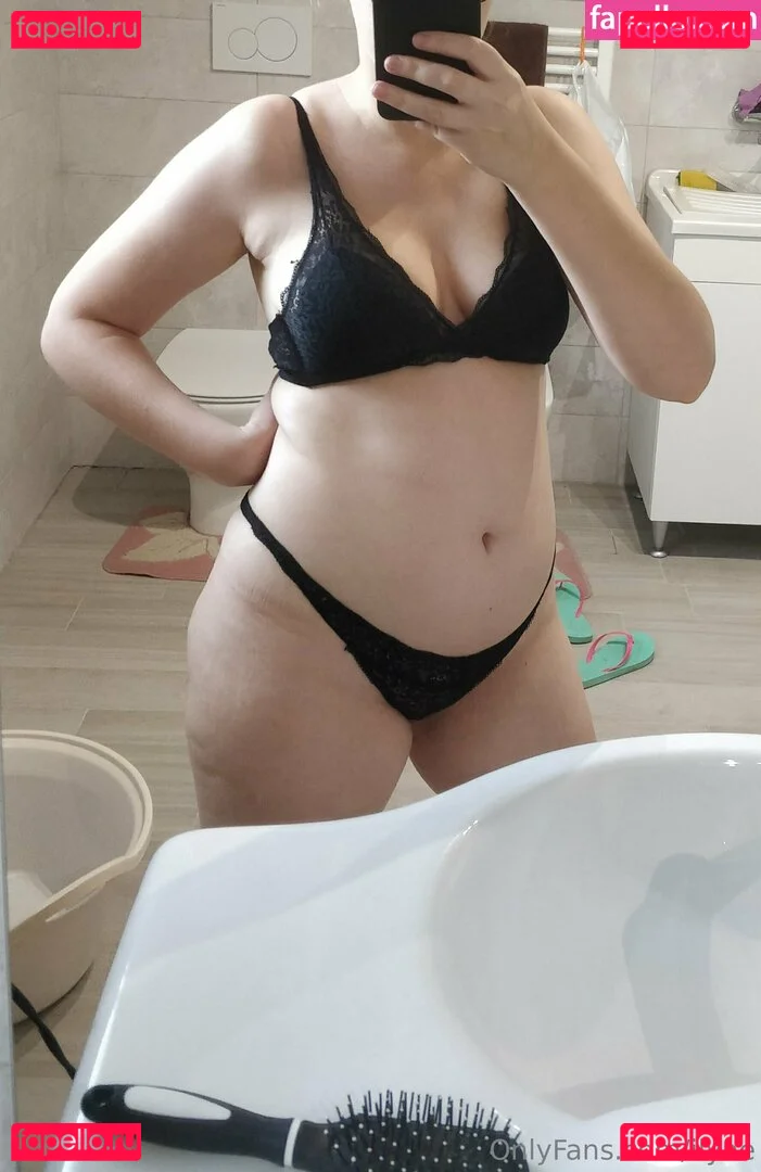 ilyae Onlyfans Photo Gallery 