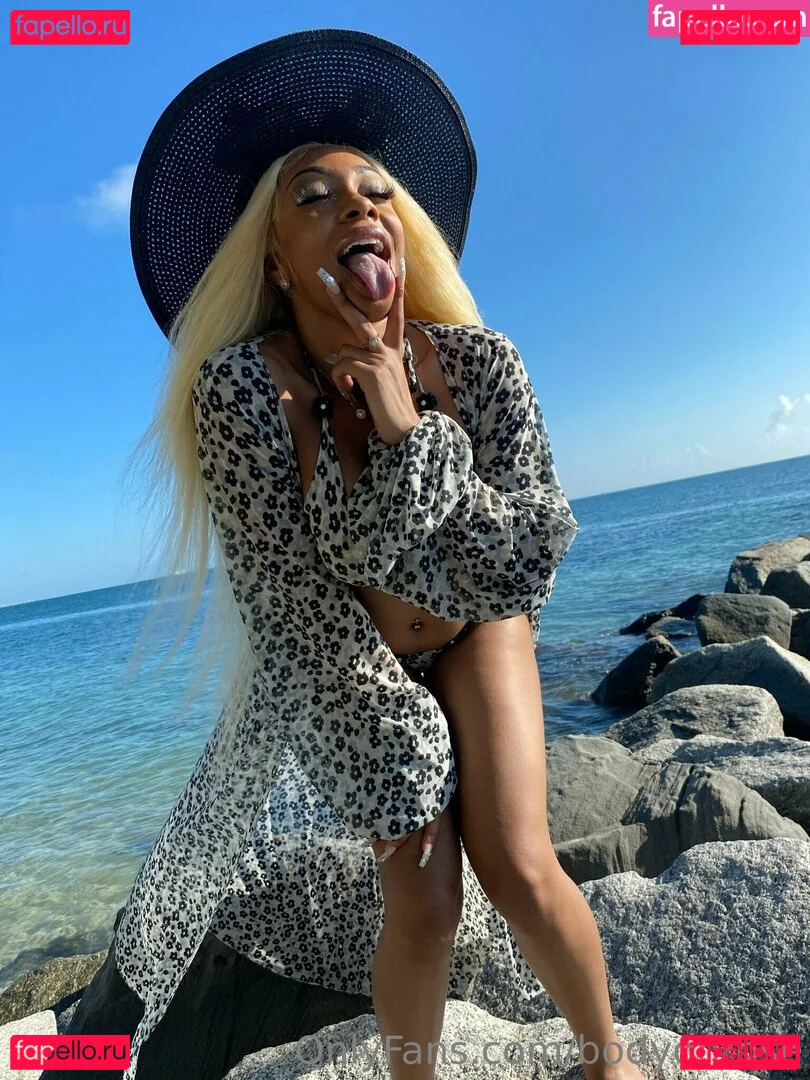 bodyonrose Onlyfans Photo Gallery 