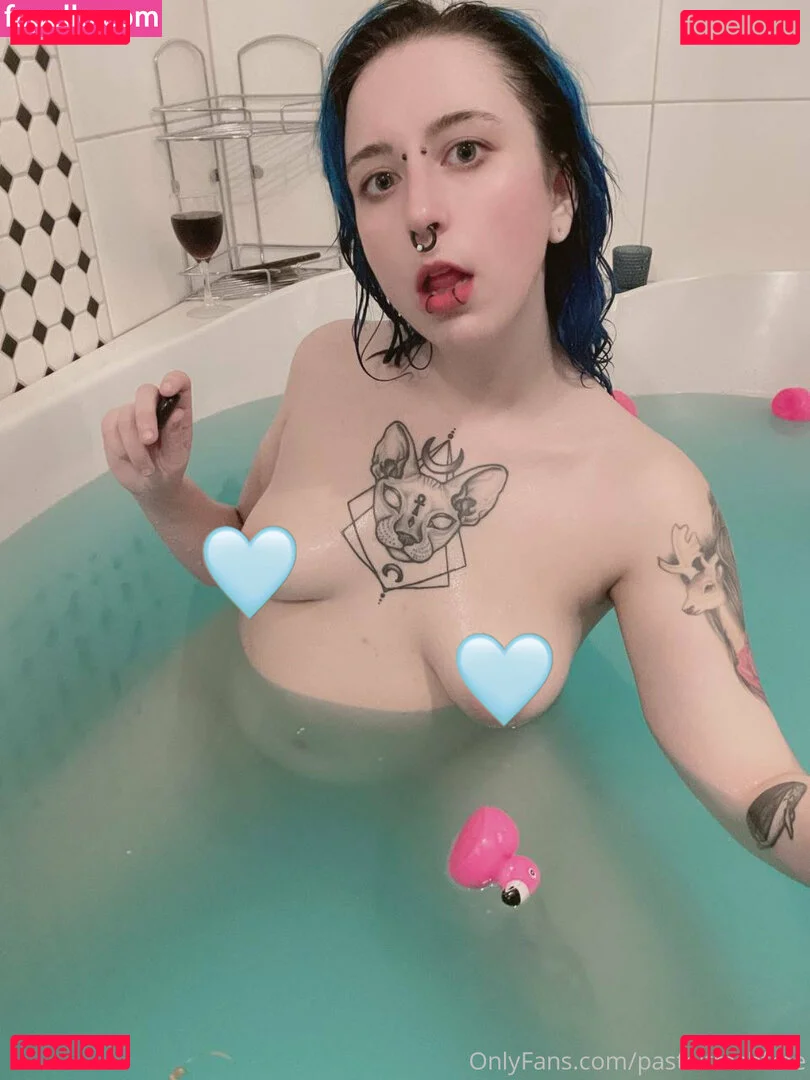 pasteltrashfree Onlyfans Photo Gallery 