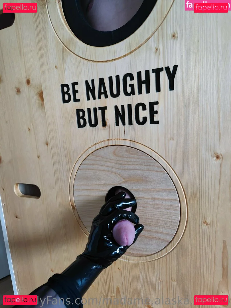 Madame Alaska Onlyfans Photo Gallery 