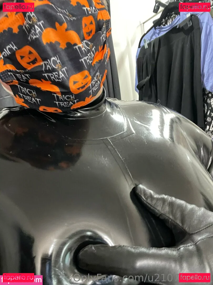 u210792697 Onlyfans Photo Gallery 