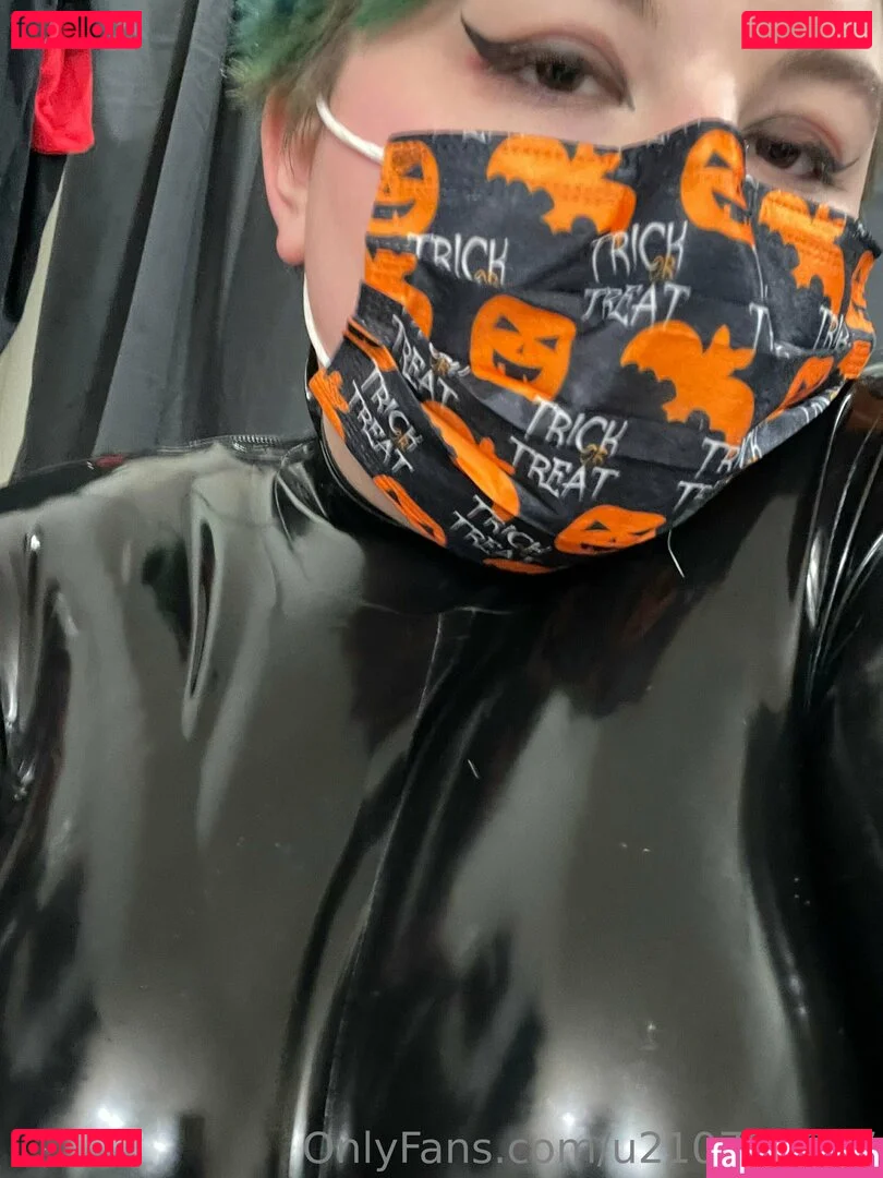 u210792697 Onlyfans Photo Gallery 