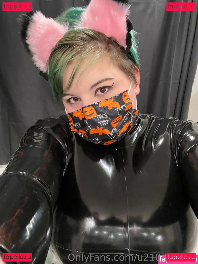 u210792697 Onlyfans Photo Gallery 