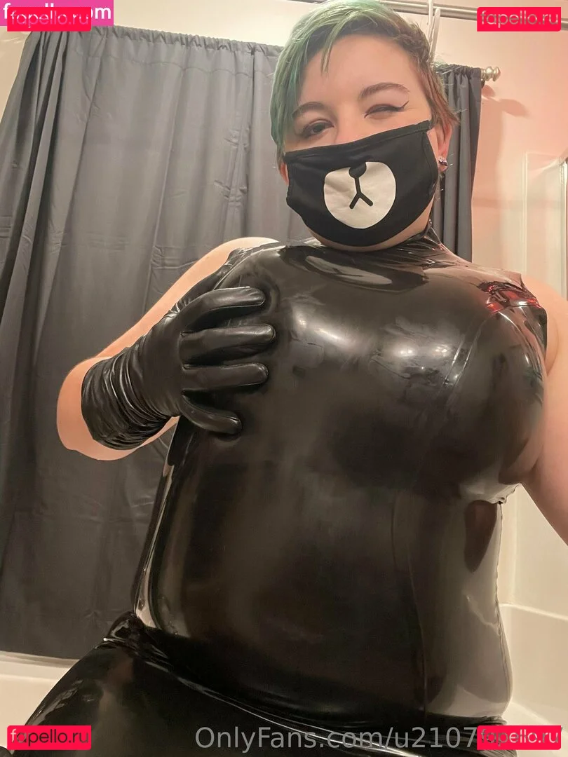 u210792697 Onlyfans Photo Gallery 