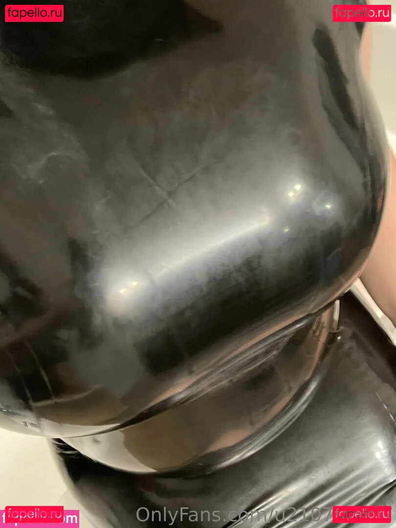 u210792697 Onlyfans Photo Gallery 