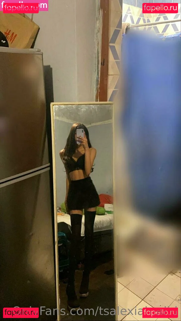 bellaahadid Onlyfans Photo Gallery 