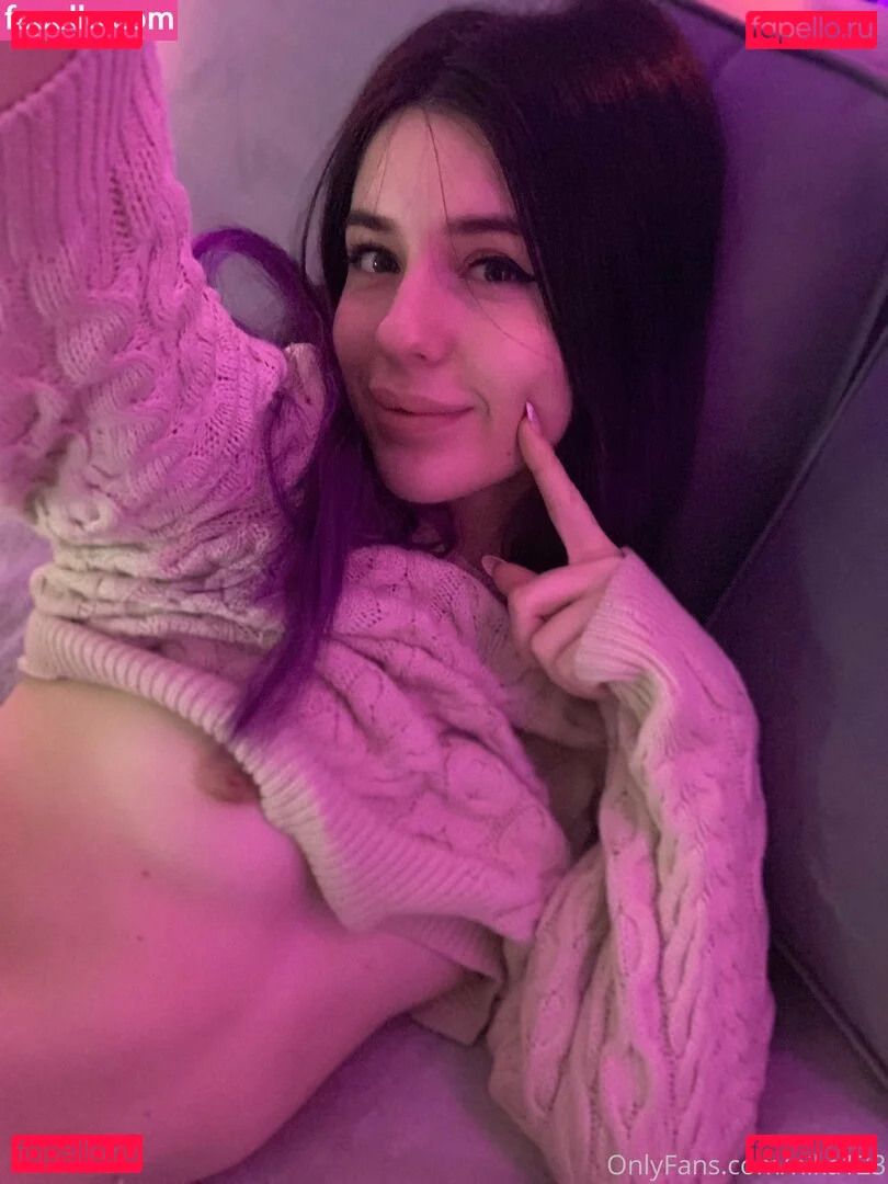 nika123 Onlyfans Photo Gallery 