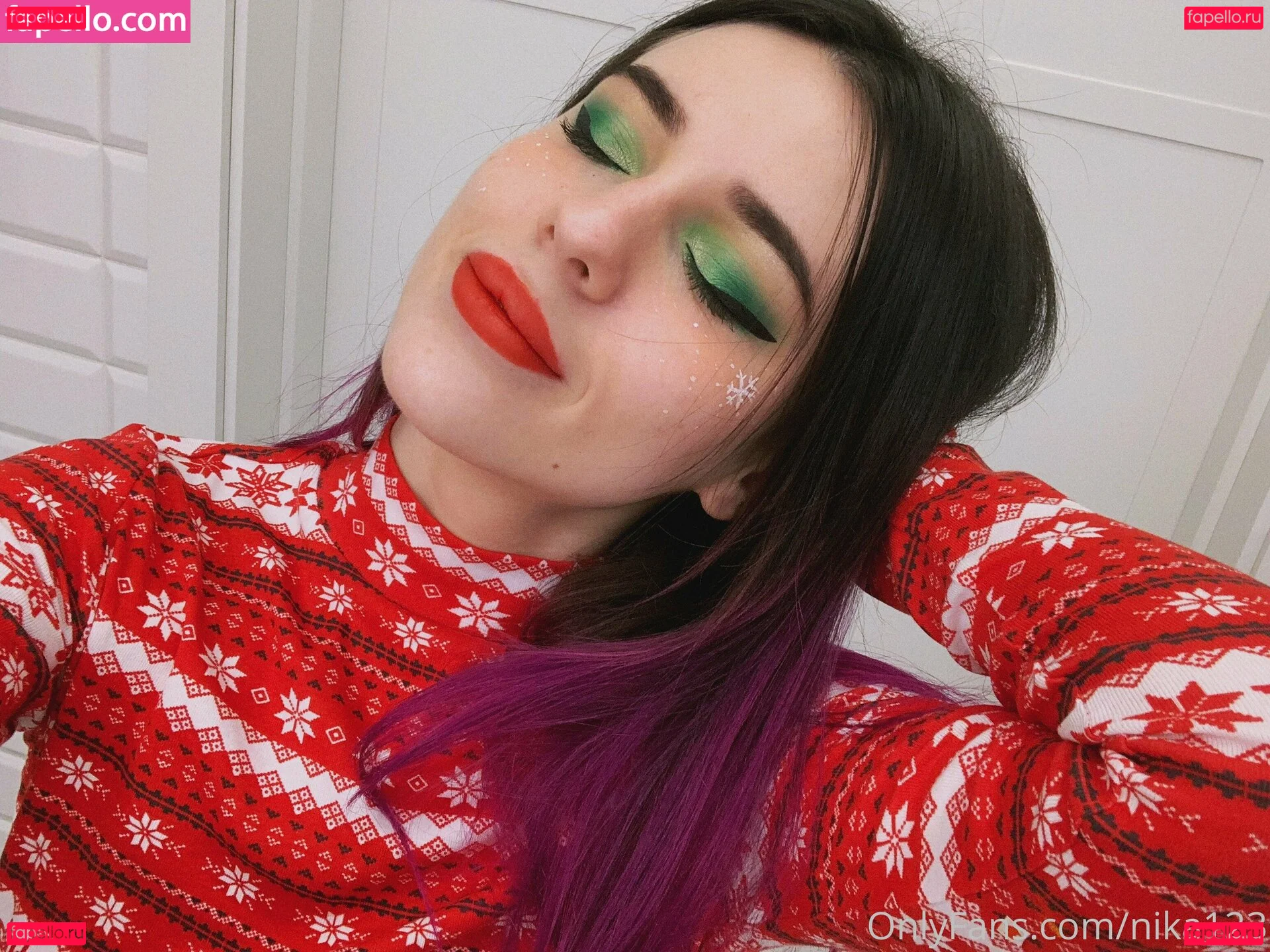 nika123 Onlyfans Photo Gallery 