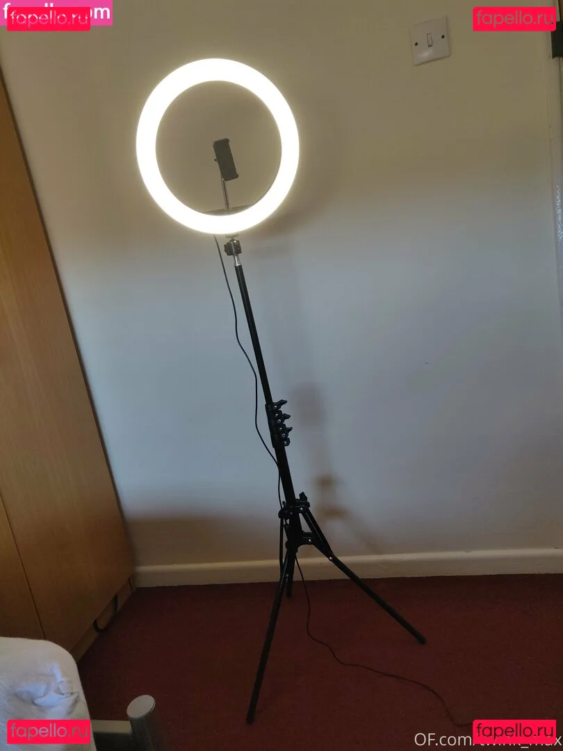 twink_max Onlyfans Photo Gallery 