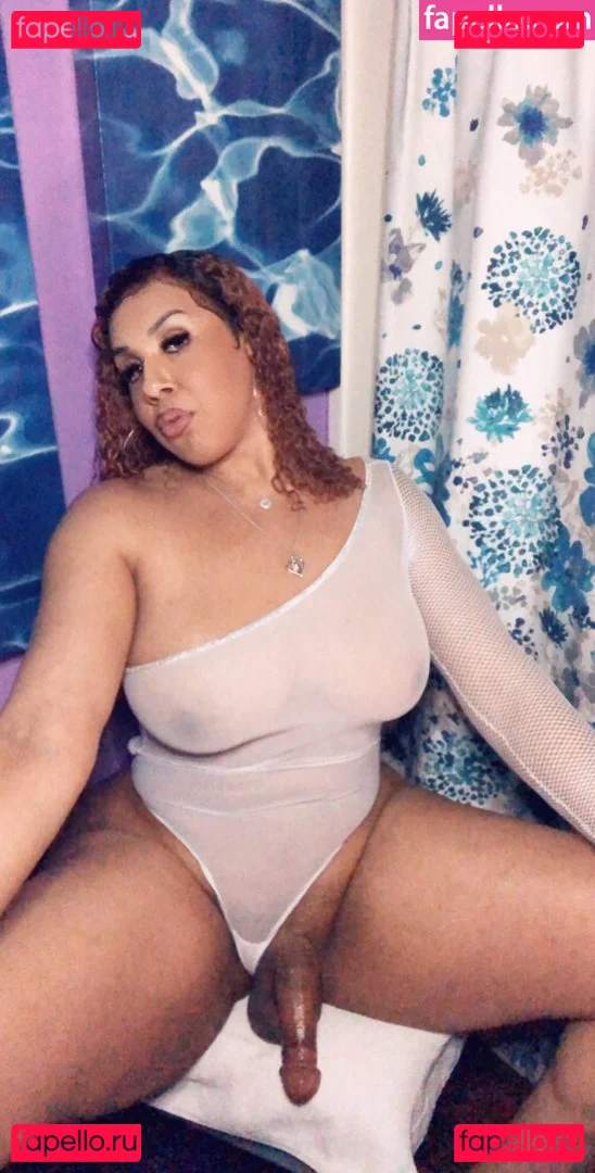 SexiiTrina Onlyfans Photo Gallery 
