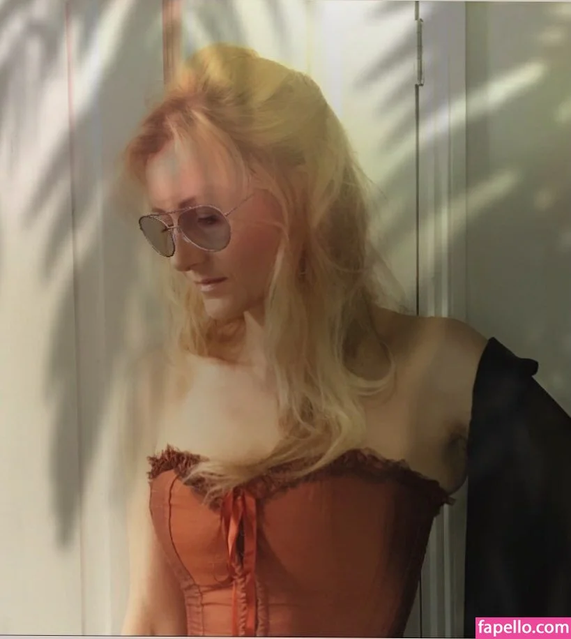 Corrinne Wicks Onlyfans Photo Gallery 