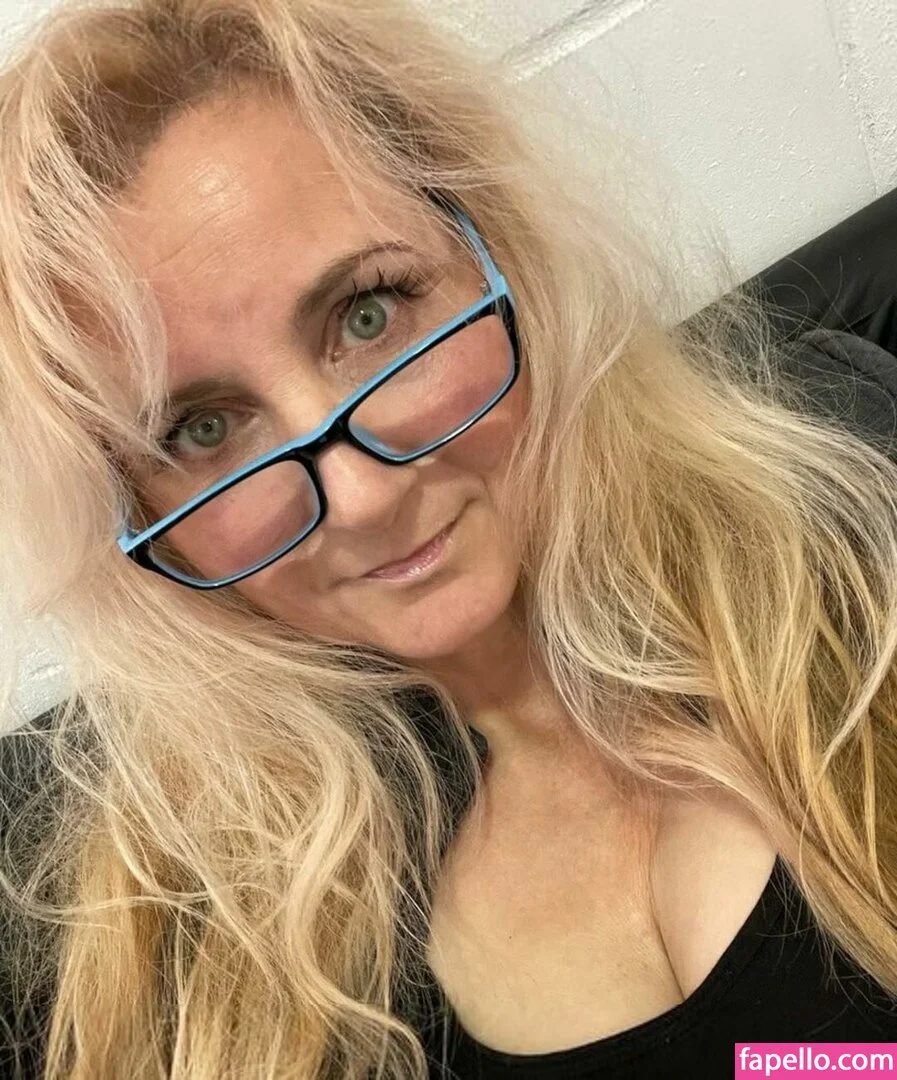 Corrinne Wicks Onlyfans Photo Gallery 