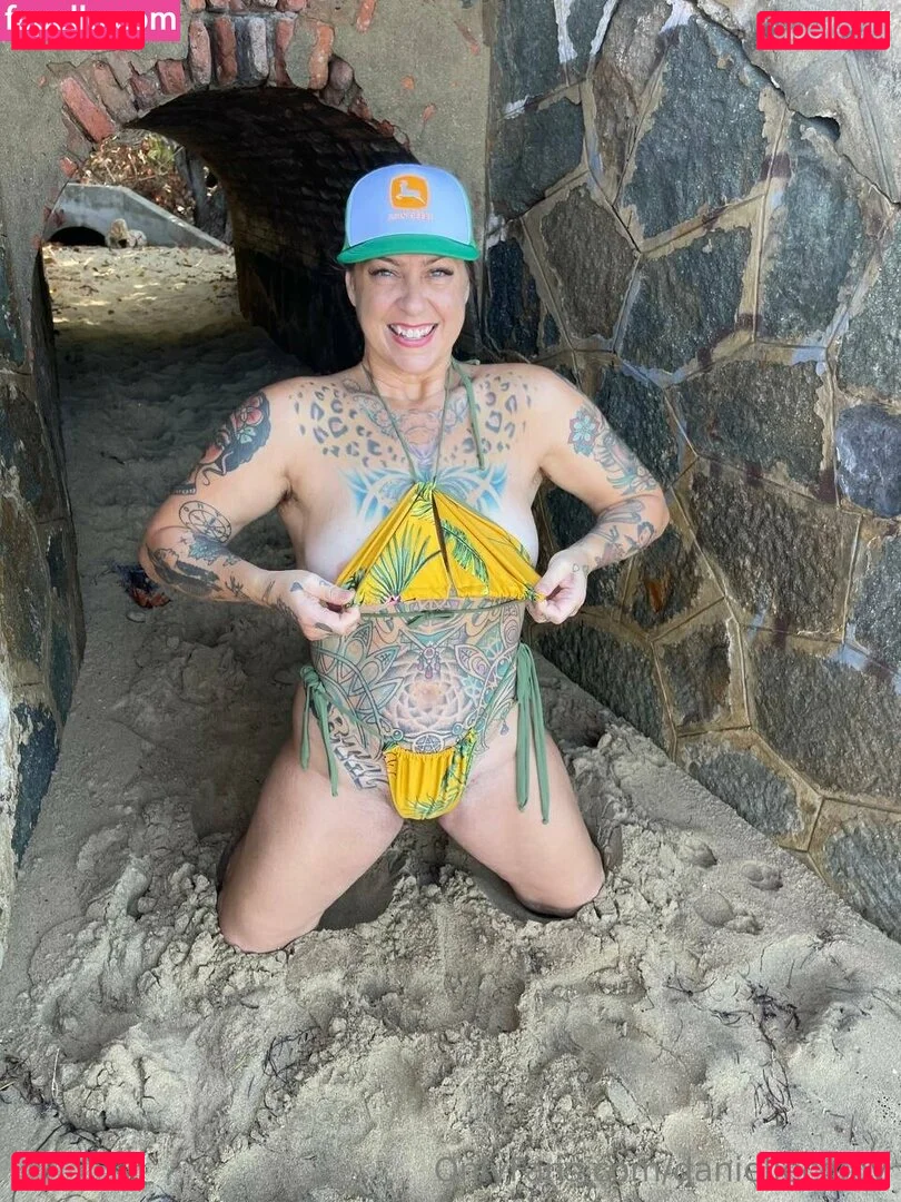 daniellecolby Onlyfans Photo Gallery 