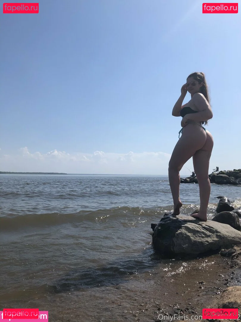 Audrey Stdenis Onlyfans Photo Gallery 