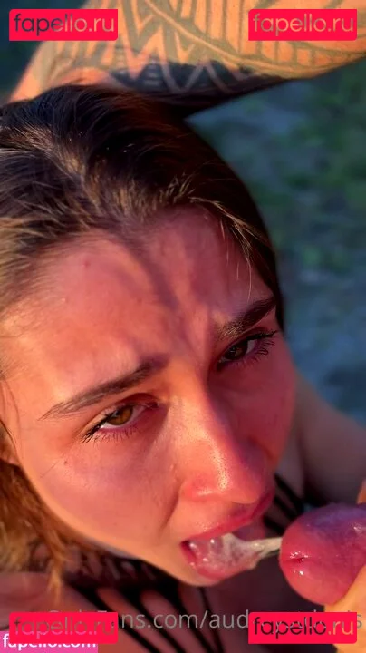 Audrey Stdenis Onlyfans Photo Gallery 