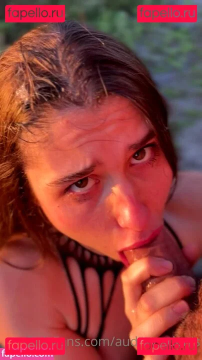 Audrey Stdenis Onlyfans Photo Gallery 