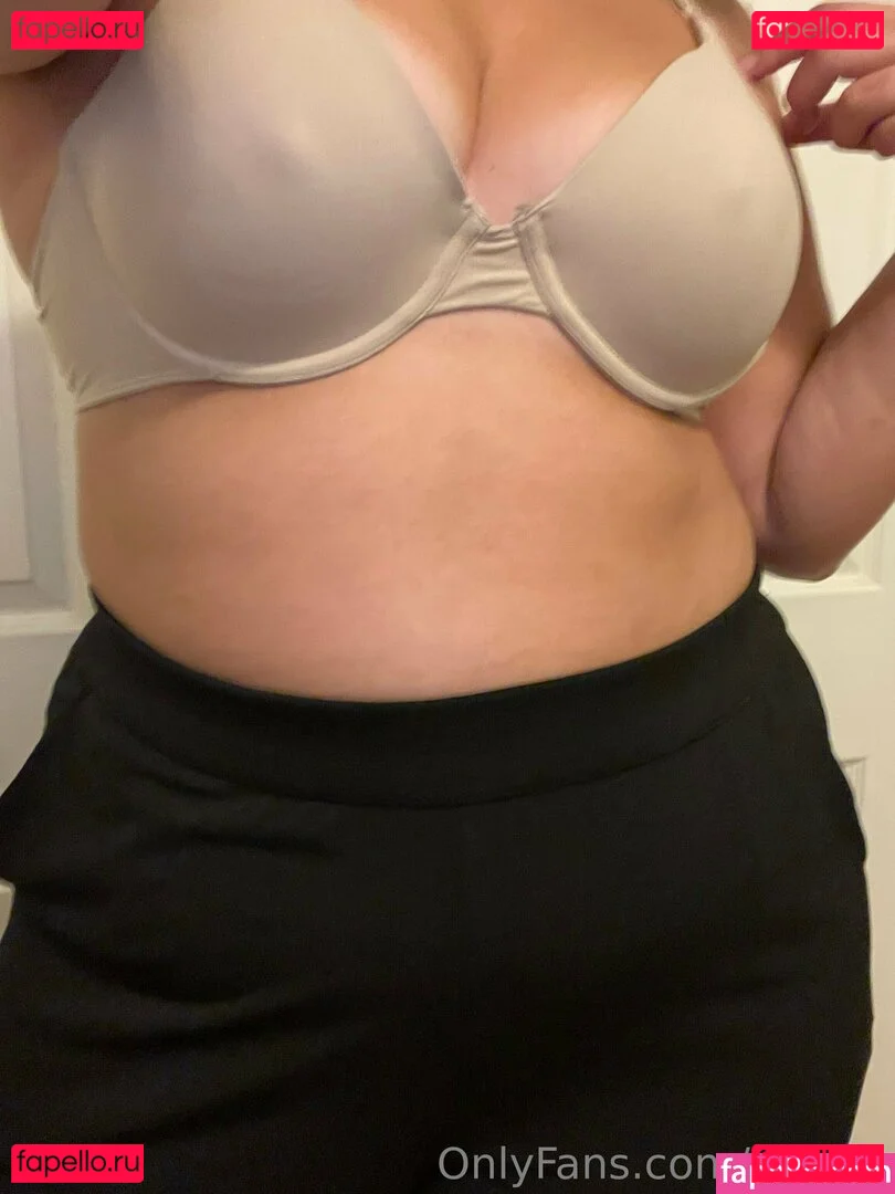 taerap Onlyfans Photo Gallery 