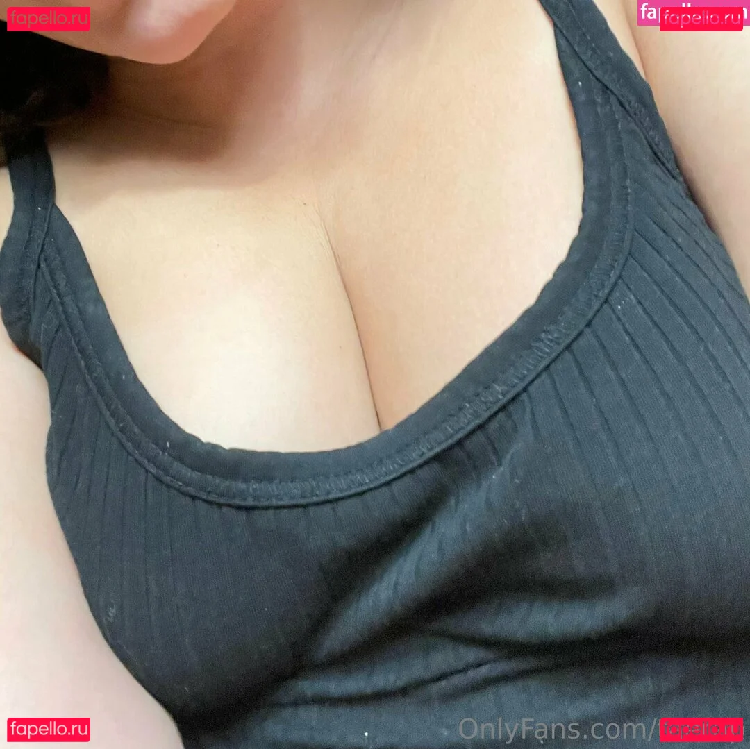 taerap Onlyfans Photo Gallery 