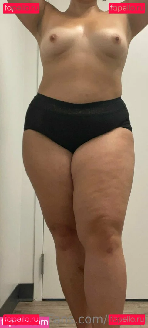 taerap Onlyfans Photo Gallery 