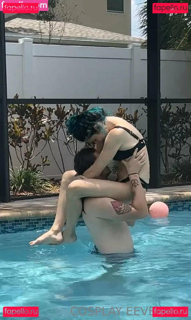 eeveebeesolo Onlyfans Photo Gallery 