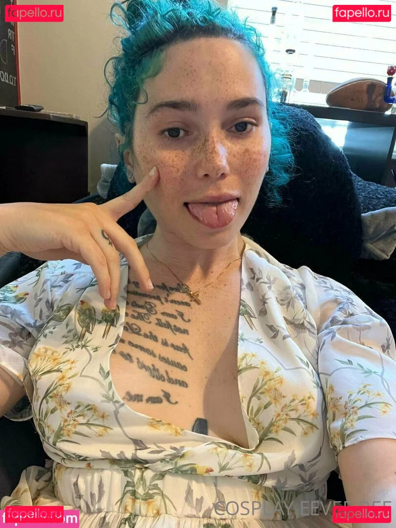 eeveebeesolo Onlyfans Photo Gallery 