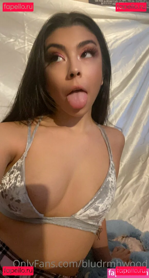 bludrmhwood Onlyfans Photo Gallery 