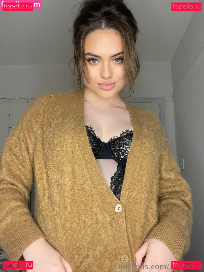 itsabbiee Onlyfans Photo Gallery 