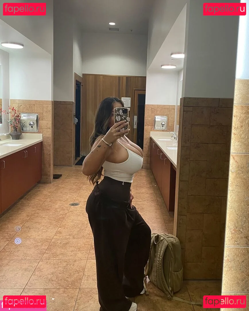 Gianna Malave Onlyfans Photo Gallery 