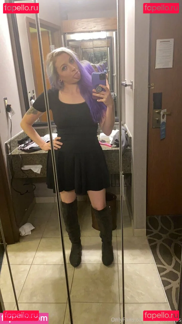 violetcosmos Onlyfans Photo Gallery 