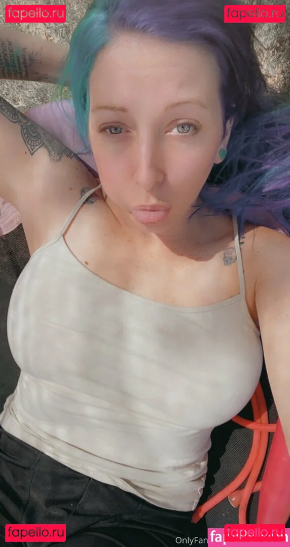 violetcosmos Onlyfans Photo Gallery 