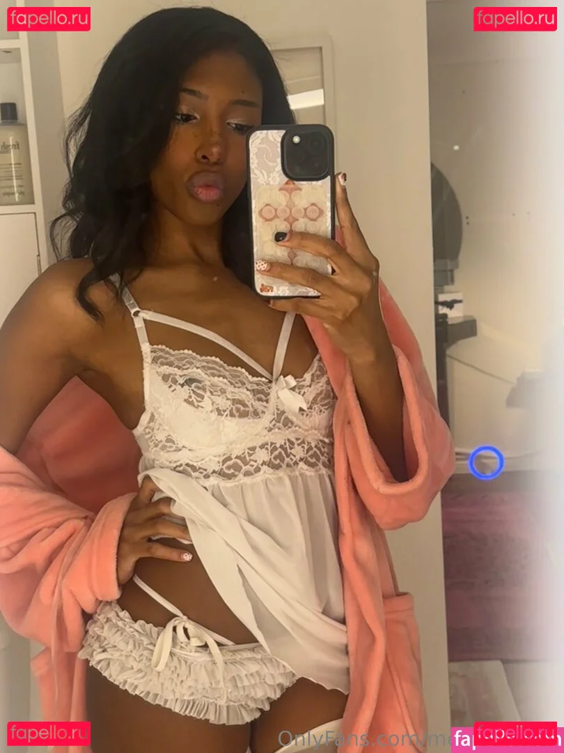 meruhart666 Onlyfans Photo Gallery 