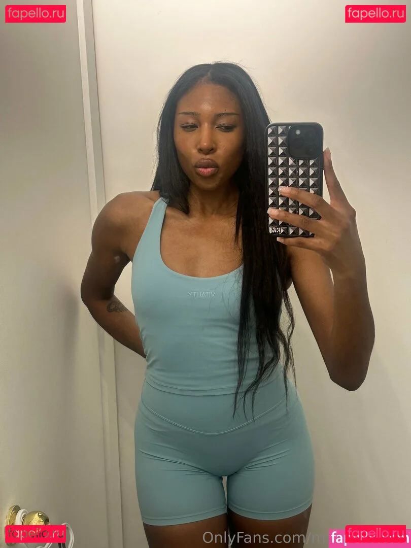 meruhart666 Onlyfans Photo Gallery 