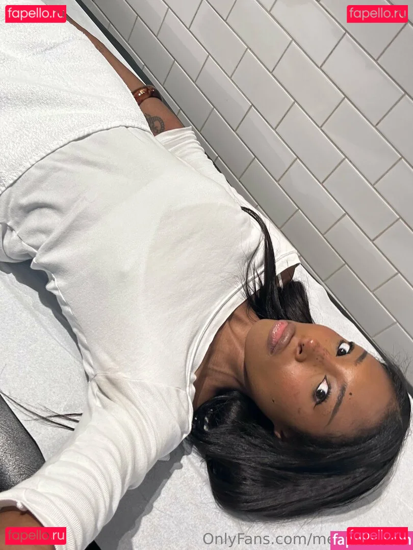 meruhart666 Onlyfans Photo Gallery 