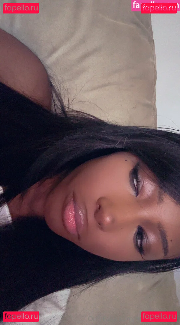 meruhart666 Onlyfans Photo Gallery 