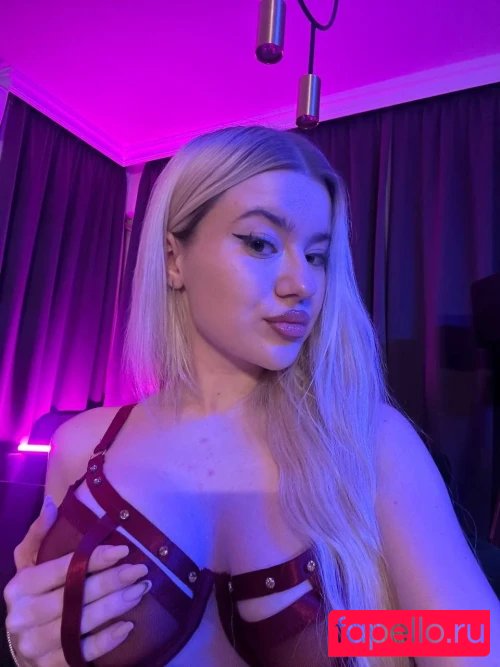 Cutiepie Alice Onlyfans Photo Gallery 