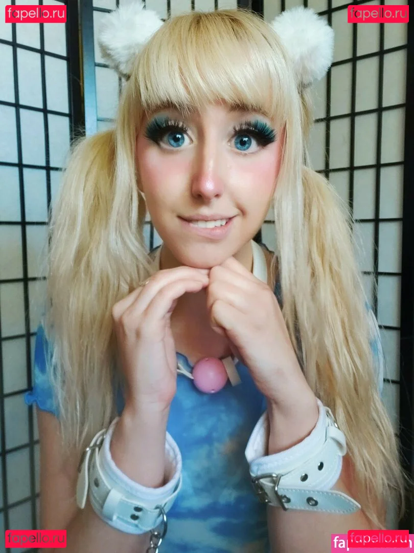 Moon_IRL Onlyfans Photo Gallery 