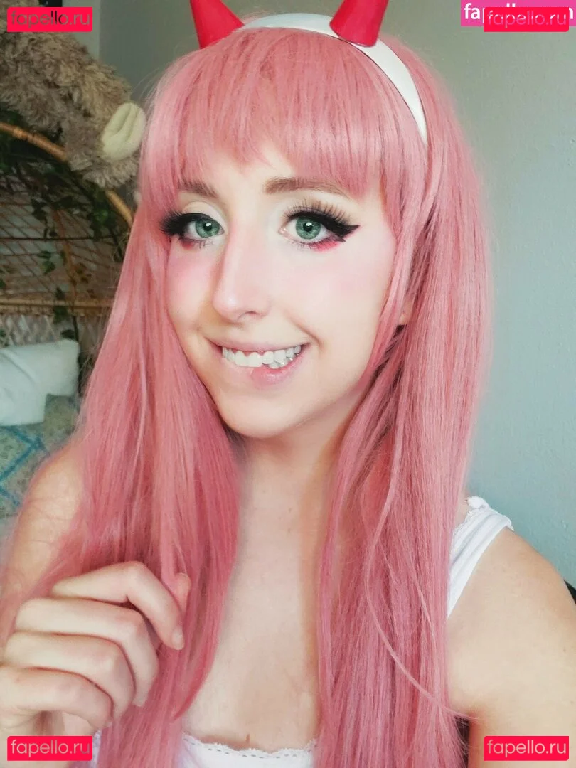 Moon_IRL Onlyfans Photo Gallery 