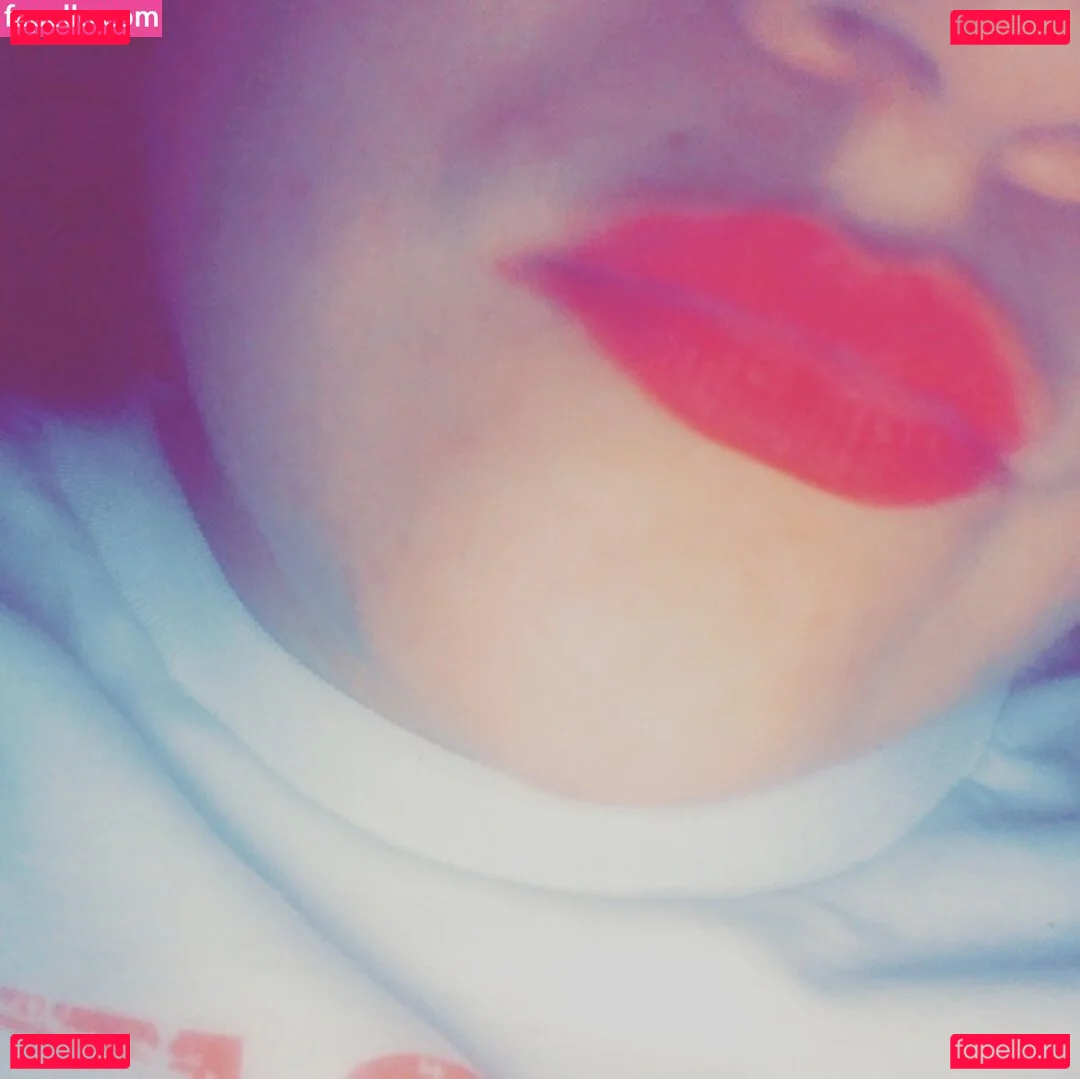 begformolly Onlyfans Photo Gallery 