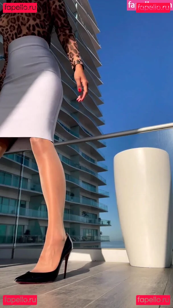 simone_honeylicious Onlyfans Photo Gallery 