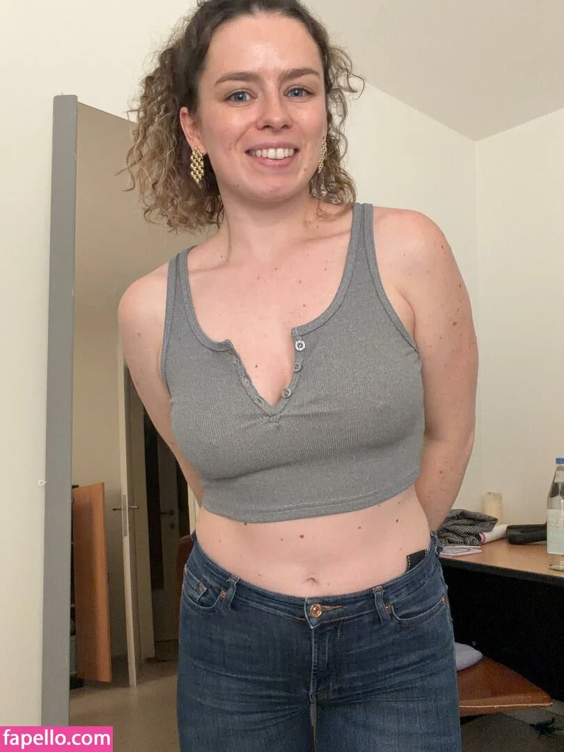 linaliciouss Onlyfans Photo Gallery 