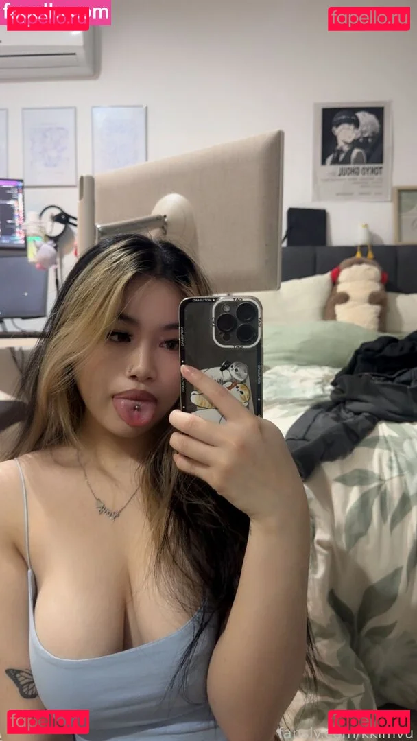 kkimvu Onlyfans Photo Gallery 