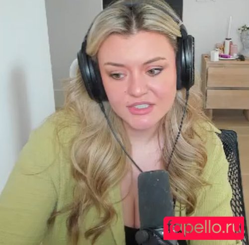 BrookeAB Onlyfans Photo Gallery 