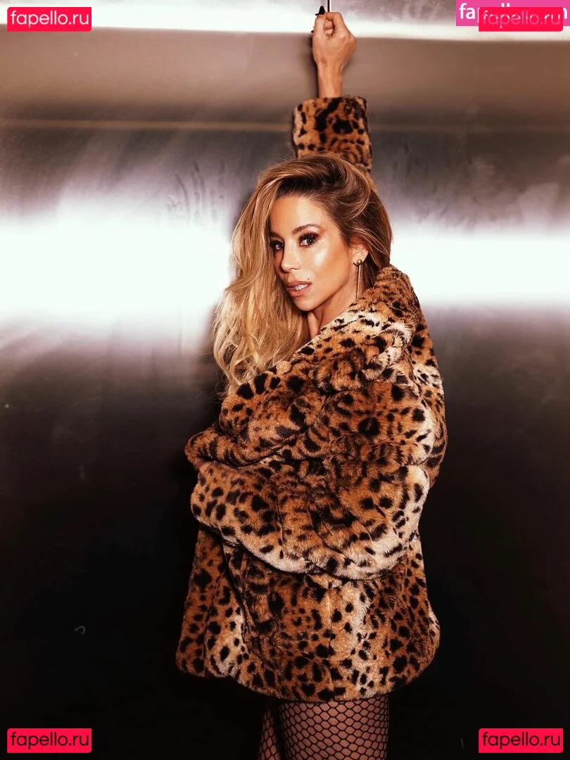 Danielle Winits Onlyfans Photo Gallery 