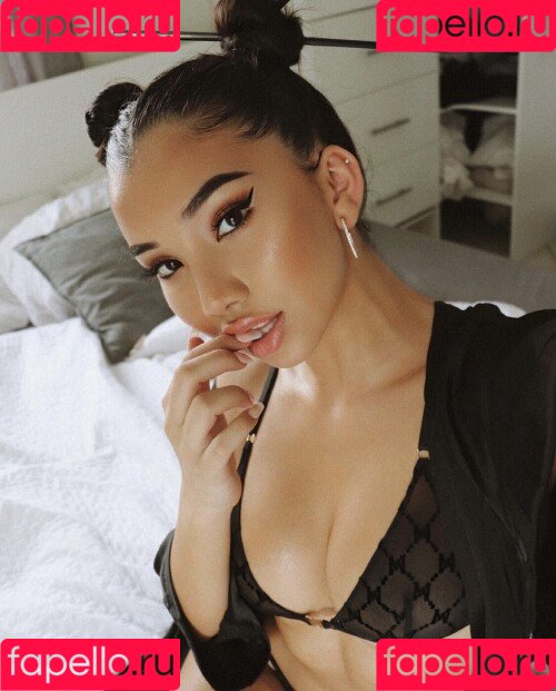 Lumma Aziz Onlyfans Photo Gallery 