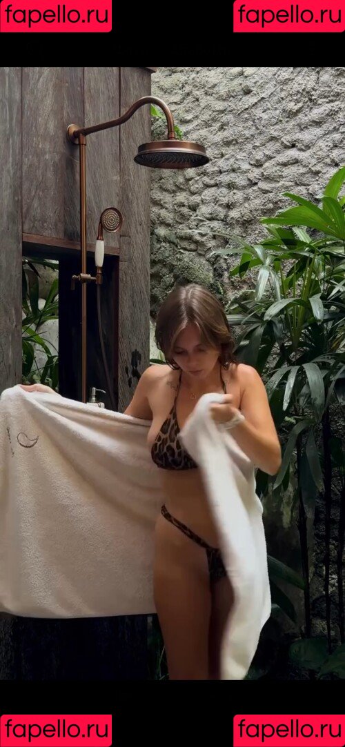 6nesty9_ Onlyfans Photo Gallery 