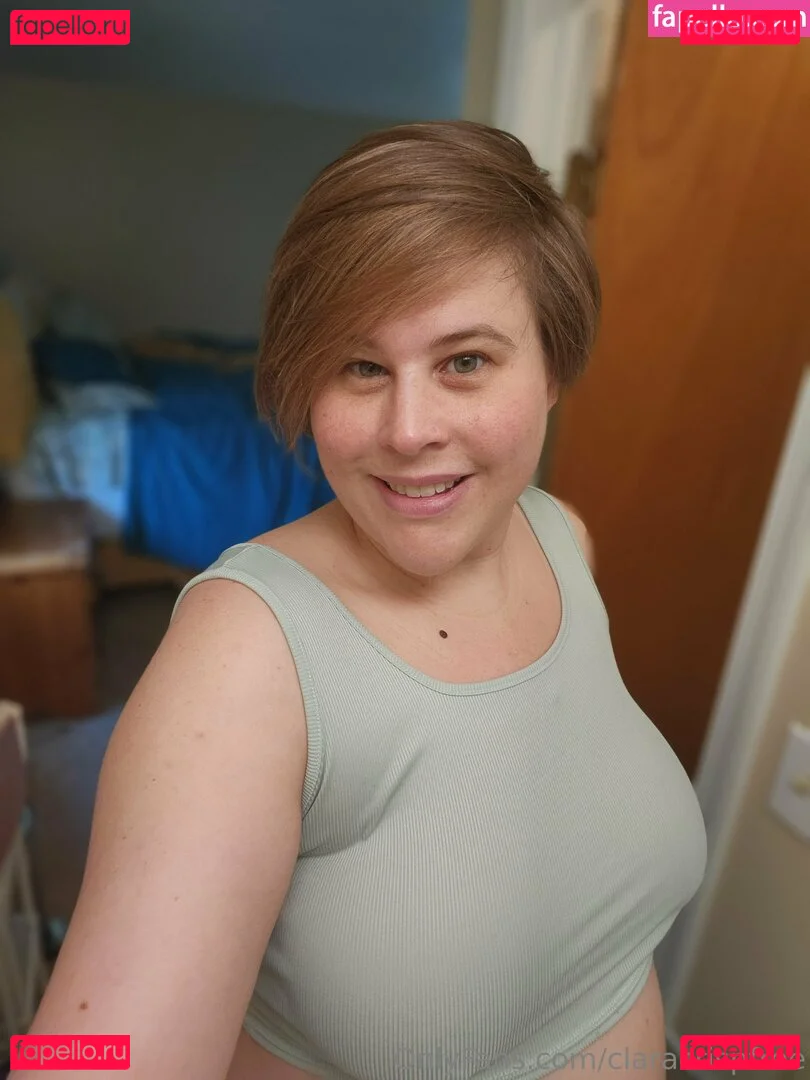 claracrispfree Onlyfans Photo Gallery 