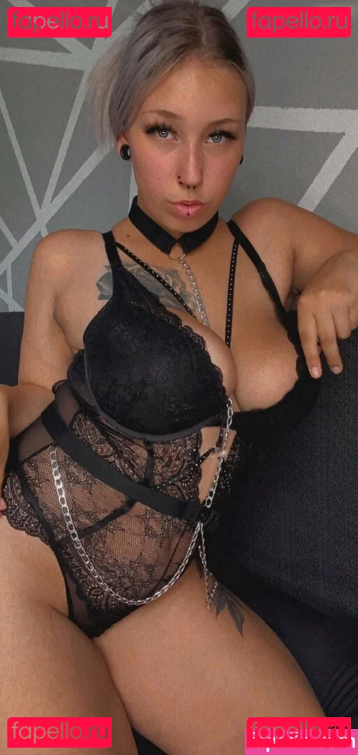 Van.sen Onlyfans Photo Gallery 