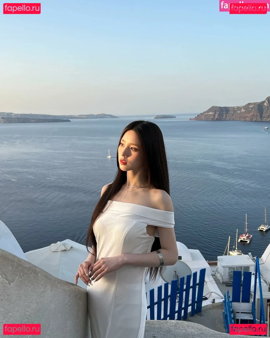 HeeJin Onlyfans Photo Gallery 