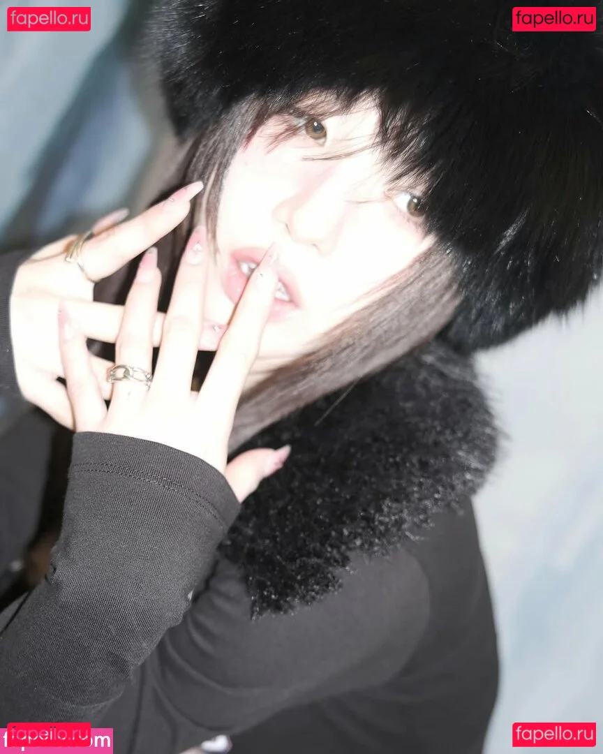 HeeJin Onlyfans Photo Gallery 